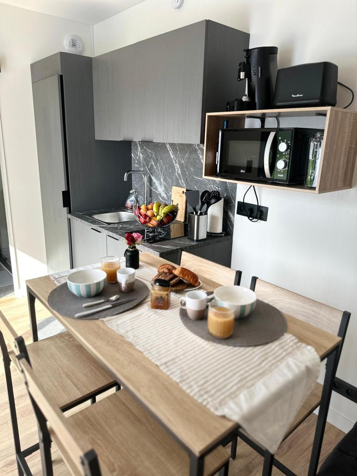 Cottage Bungalow Le St Vel' Velennes  外观 照片